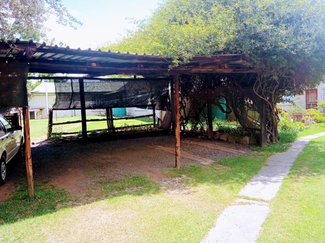 Rheola'S Guest Cottage Harrismith Exterior photo